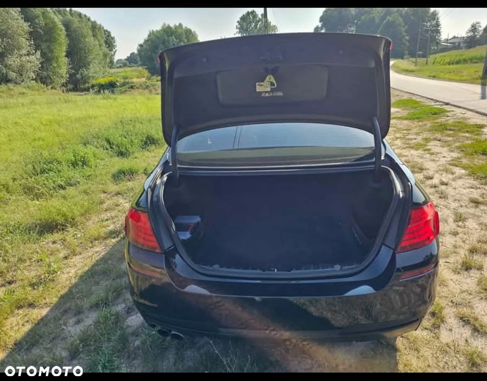 BMW Seria 5 528i - 9