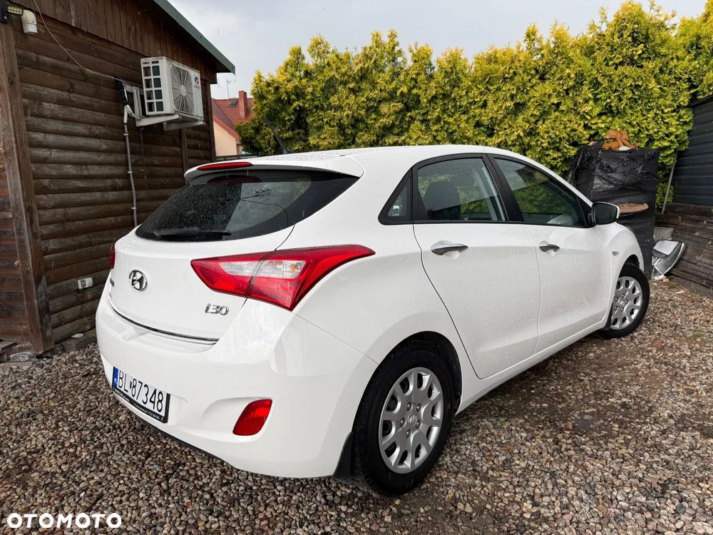Hyundai i30 1.4 Classic + - 8