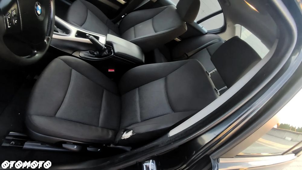 BMW Seria 3 - 16