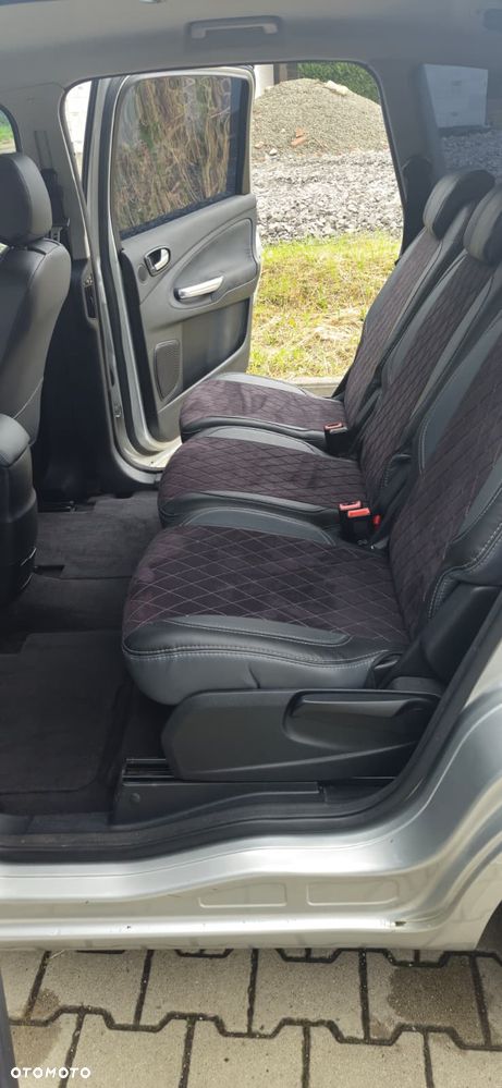 Ford S-Max 2.0 TDCi Titanium - 24