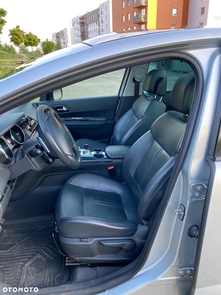 Peugeot 3008 1.6 HDi Premium - 8