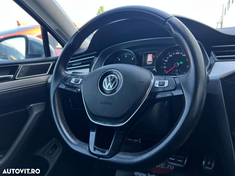 Volkswagen Passat Alltrack 2.0 TDI SCR 4Motion DSG (BMT) - 11