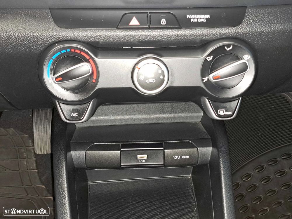 Kia Stonic 1.2 Dynamic - 17