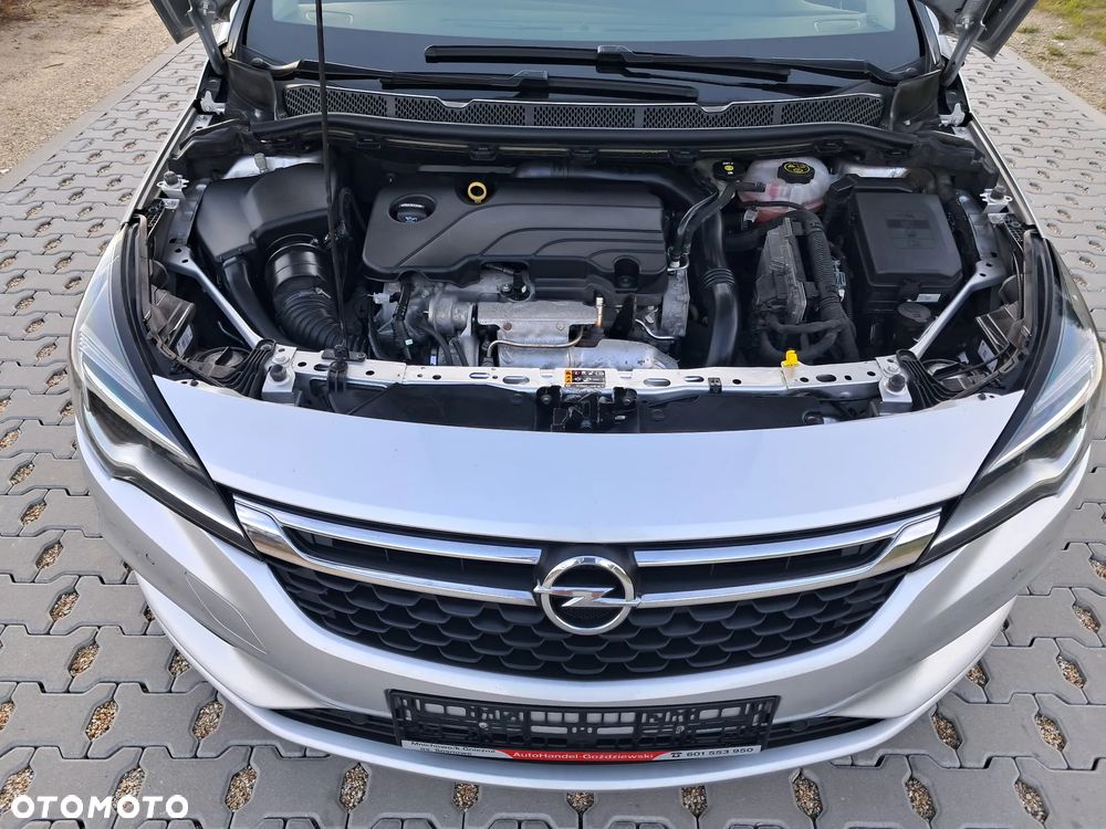 Opel Astra 1.4 Turbo Business - 25