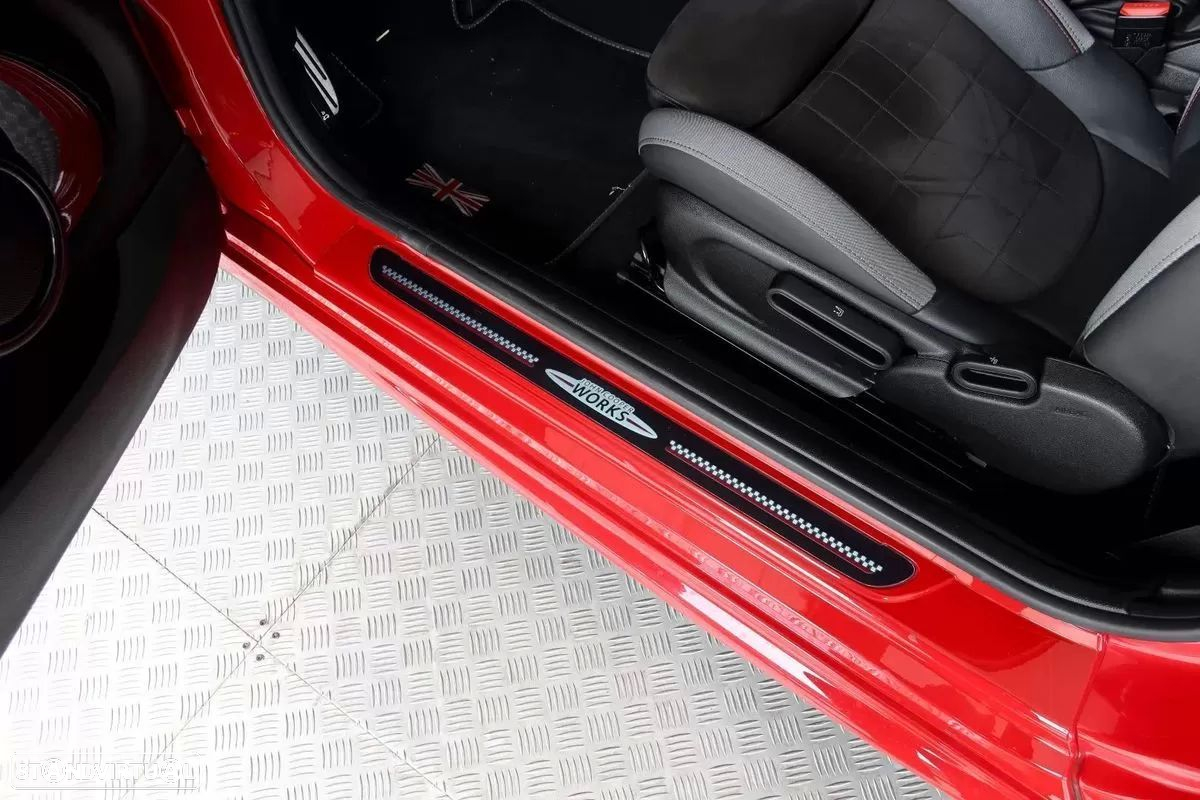 MINI 3 Portas John Cooper Works Auto Desportiva - 24