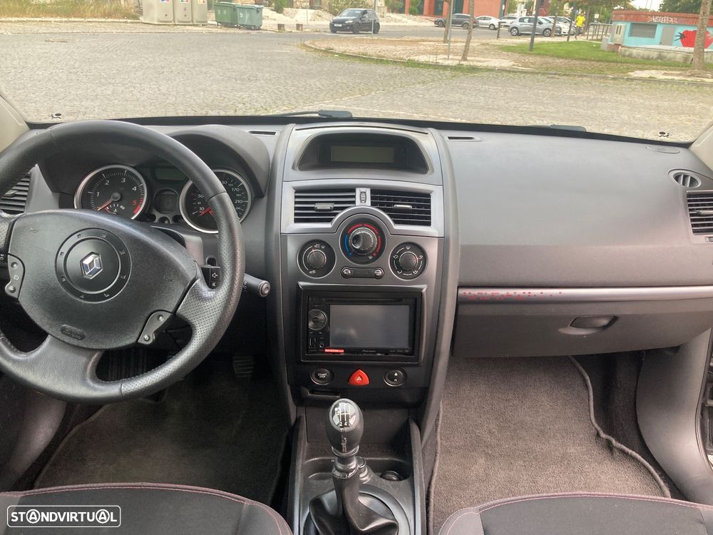 Renault Mégane Break 1.5 dCi Dynamique - 8