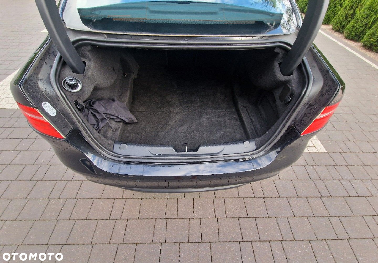 Jaguar XE - 21