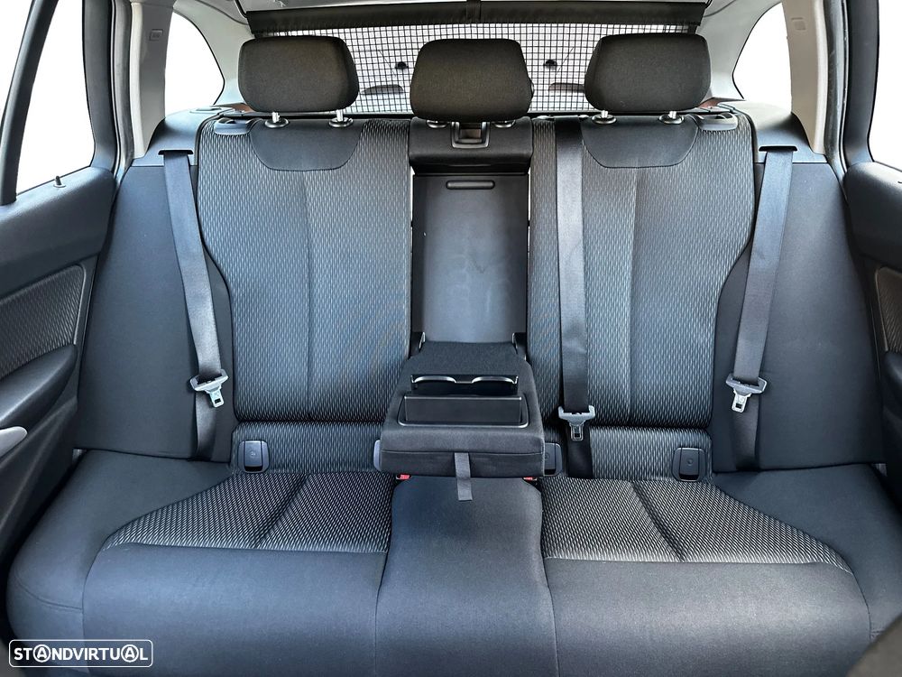 BMW 318 d Line Luxury - 7