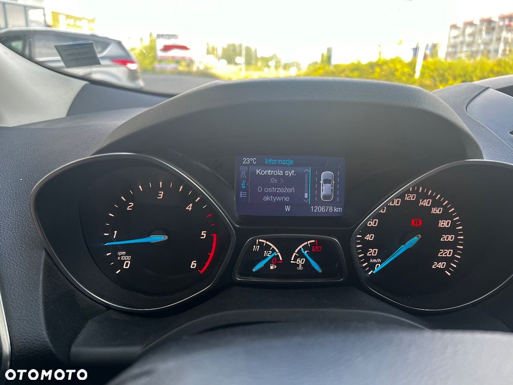 Ford Kuga 2.0 TDCi 4WD Titanium - 24