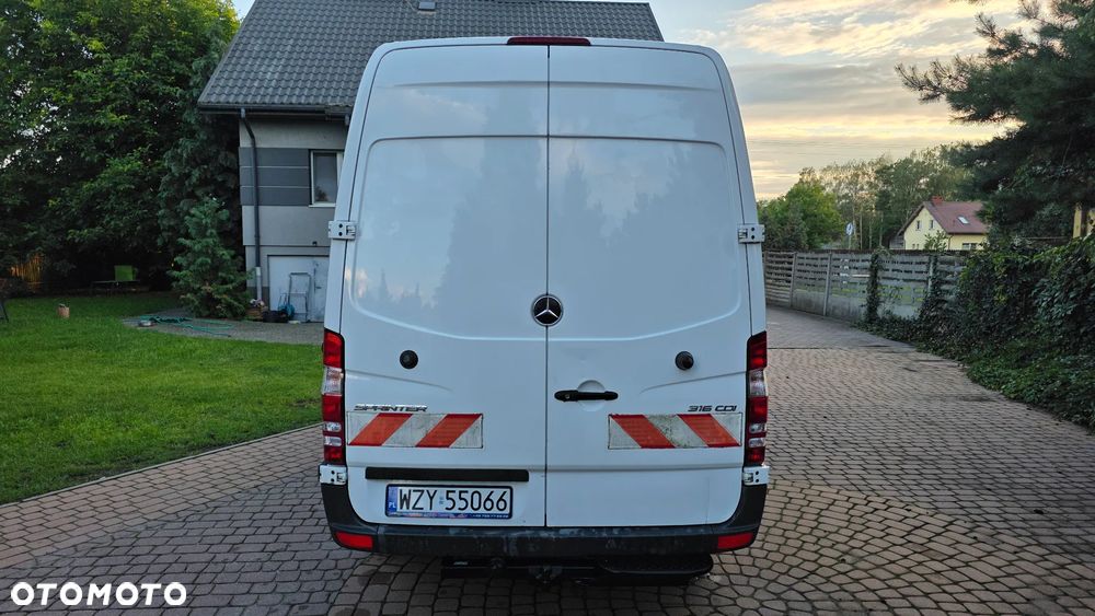 Mercedes-Benz Sprinter - 18