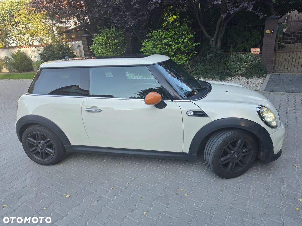MINI Cooper Standard - 2