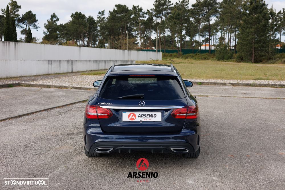 Mercedes-Benz C 300 de AMG Line - 12