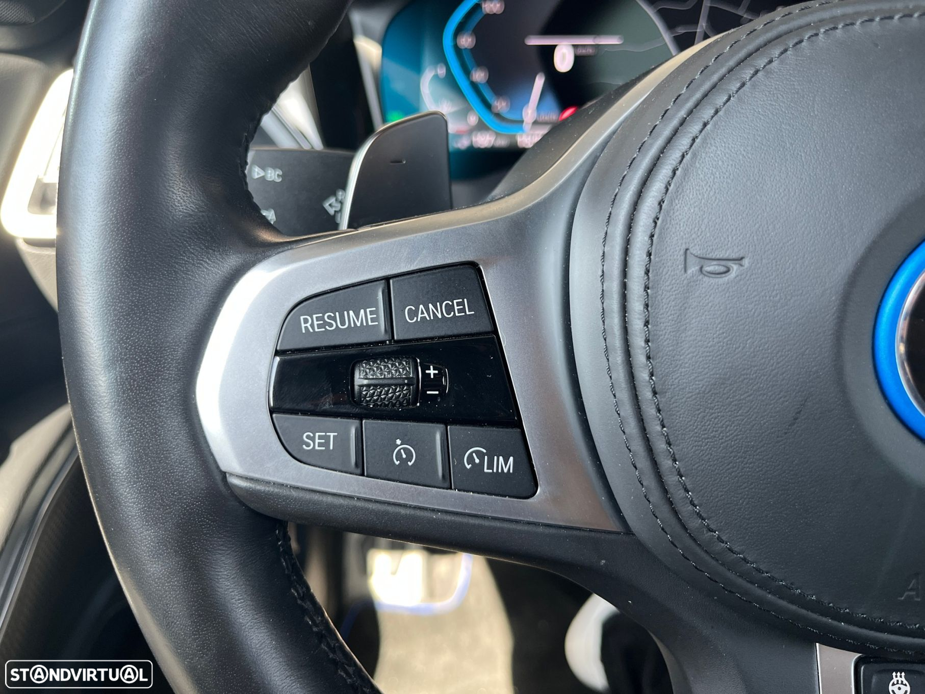 BMW 330 e Touring Pack M Auto - 32