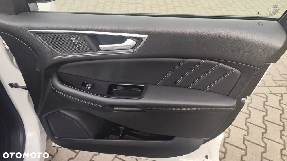 Ford Edge 2.0 TDCi 4x4 ST-LINE - 31