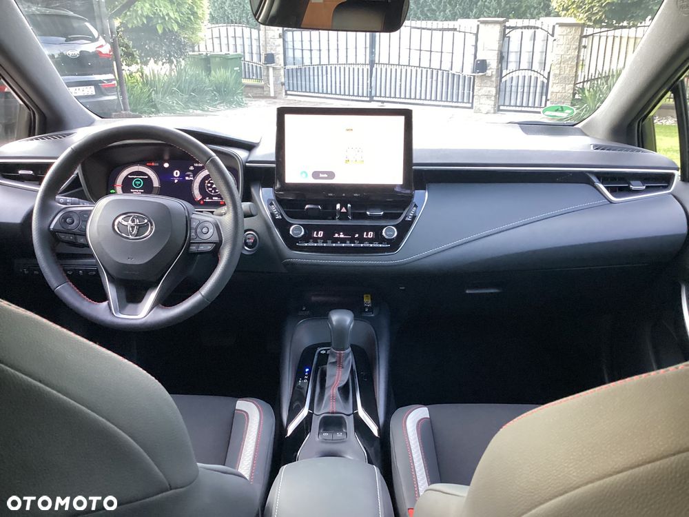 Toyota Corolla 2.0 Hybrid GR Sport - 28