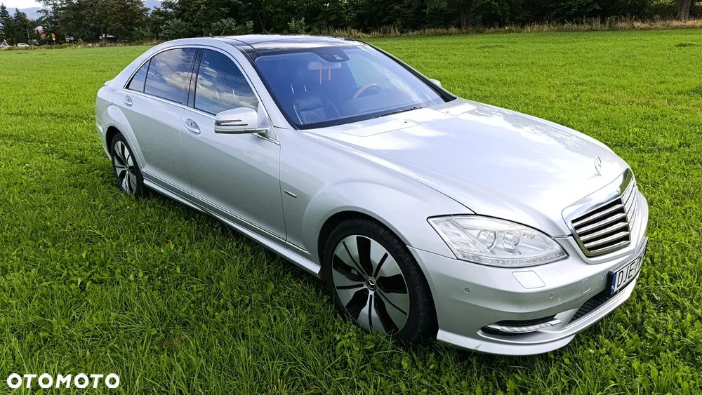 Mercedes-Benz S-Class 2011 photo 3