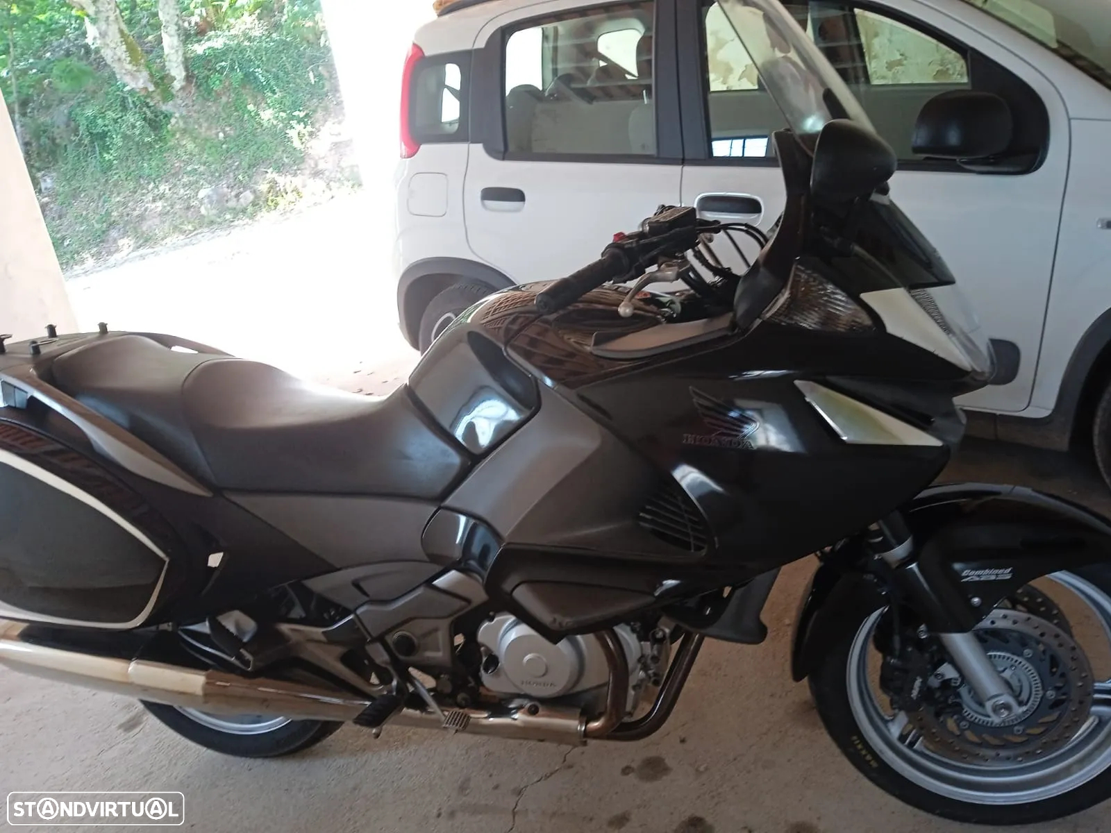 Honda Deauville VT700 Va - 3