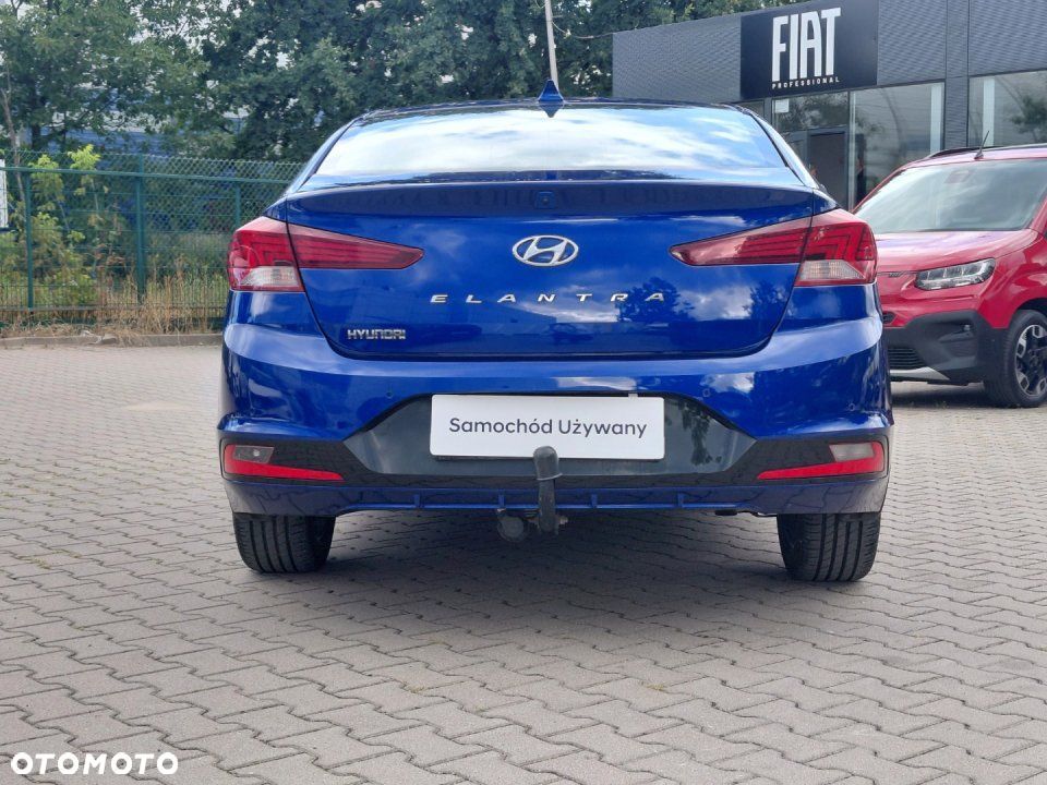Hyundai Elantra - 6