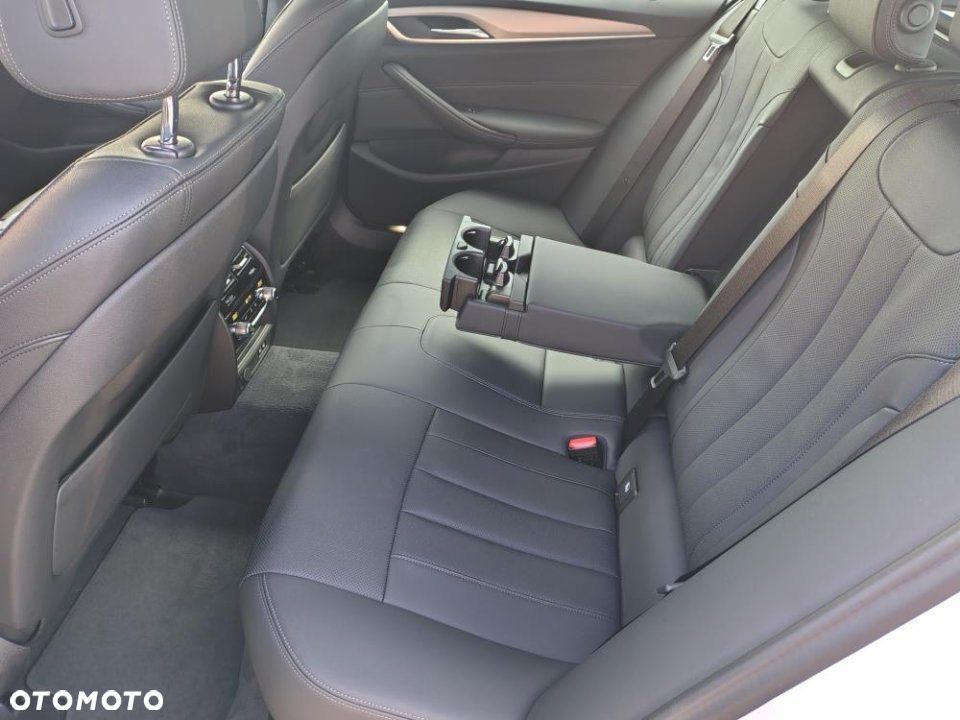 BMW Seria 5 - 16
