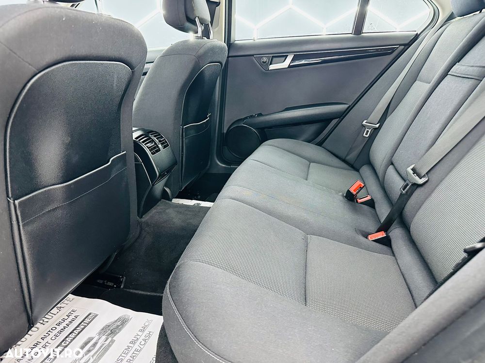 Mercedes-Benz C 220 CDI 7G-TRONIC Avantgarde Edition - 16