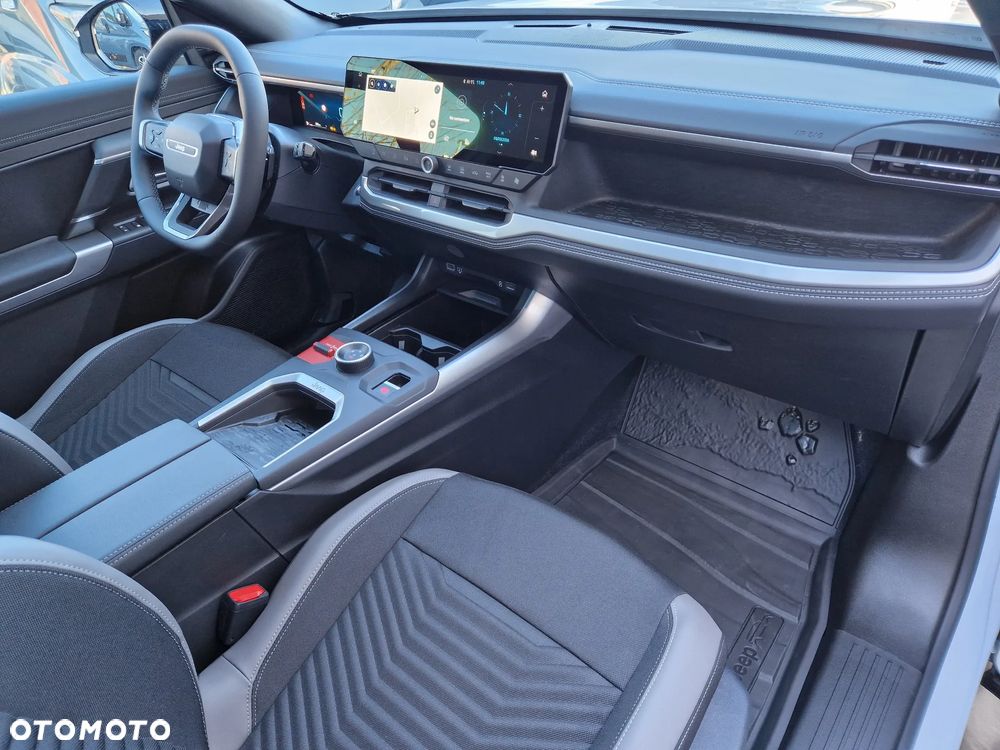 Jeep Compass 1.2 T3 mHEV First Edition FWD DCT - 24