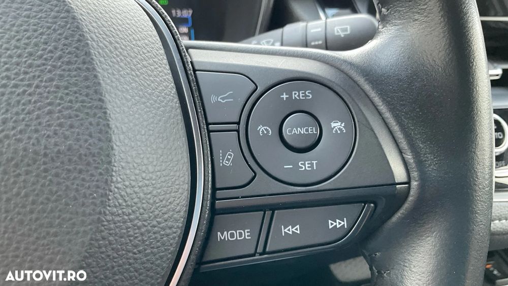 Toyota Corolla 1.8 HSD Dynamic - 25