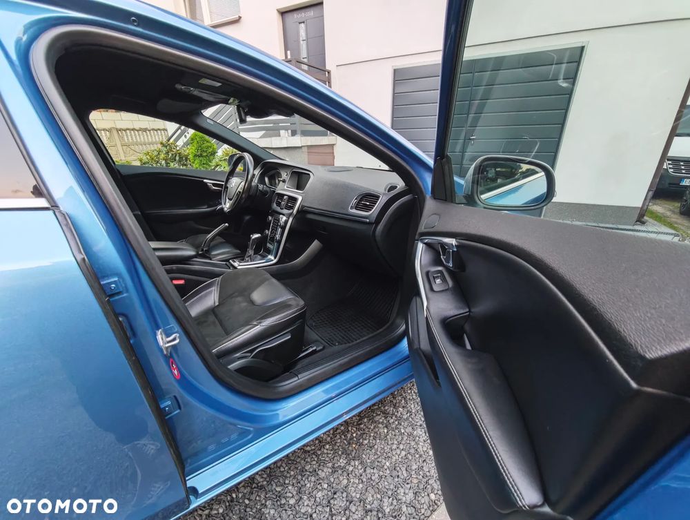 Volvo V40 D2 RDesign - 29