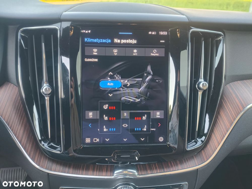 Volvo XC 60 B5 B AWD Plus Bright - 30