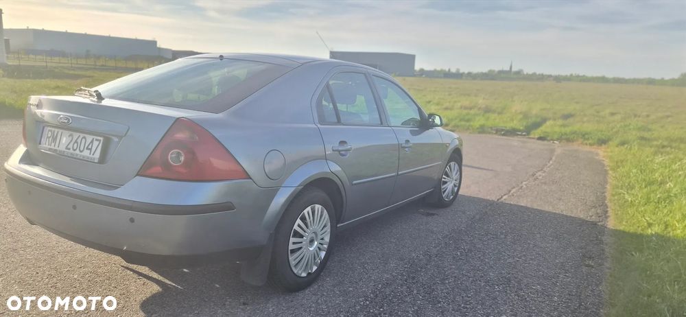 Ford Mondeo 2.0 TDDi Ghia - 3