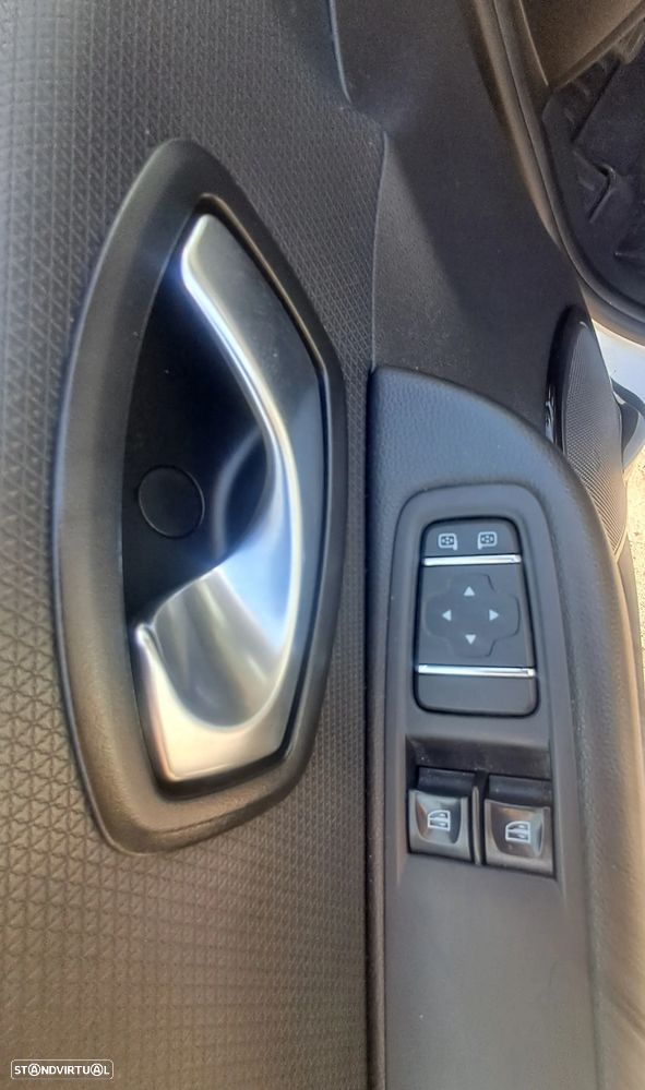 Renault Clio (Energy) dCi 90 Bose Edition - 15