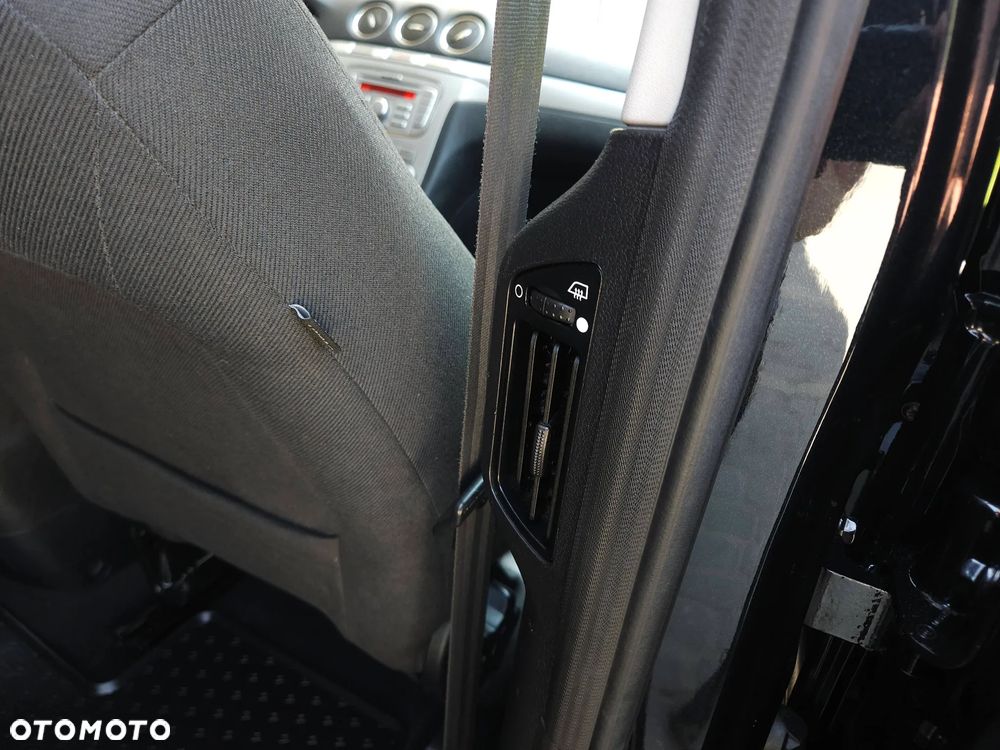 Ford S-Max 2.0 TDCi Titanium - 39