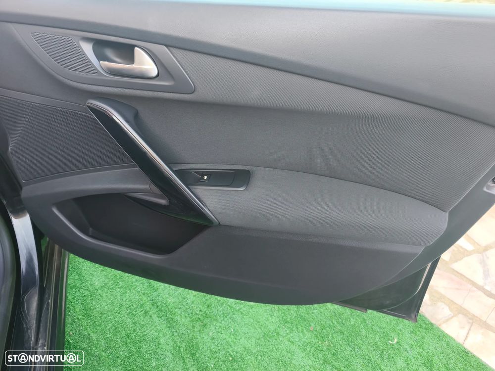 Peugeot 508 SW 2.0 HDi Allure 119g - 18