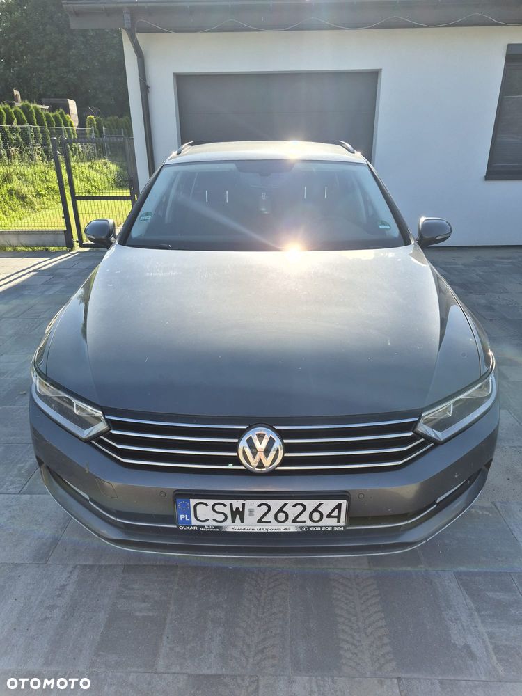 Volkswagen Passat 2.0 TDI SCR (BlueMotion Technology) DSG Comfortline - 2