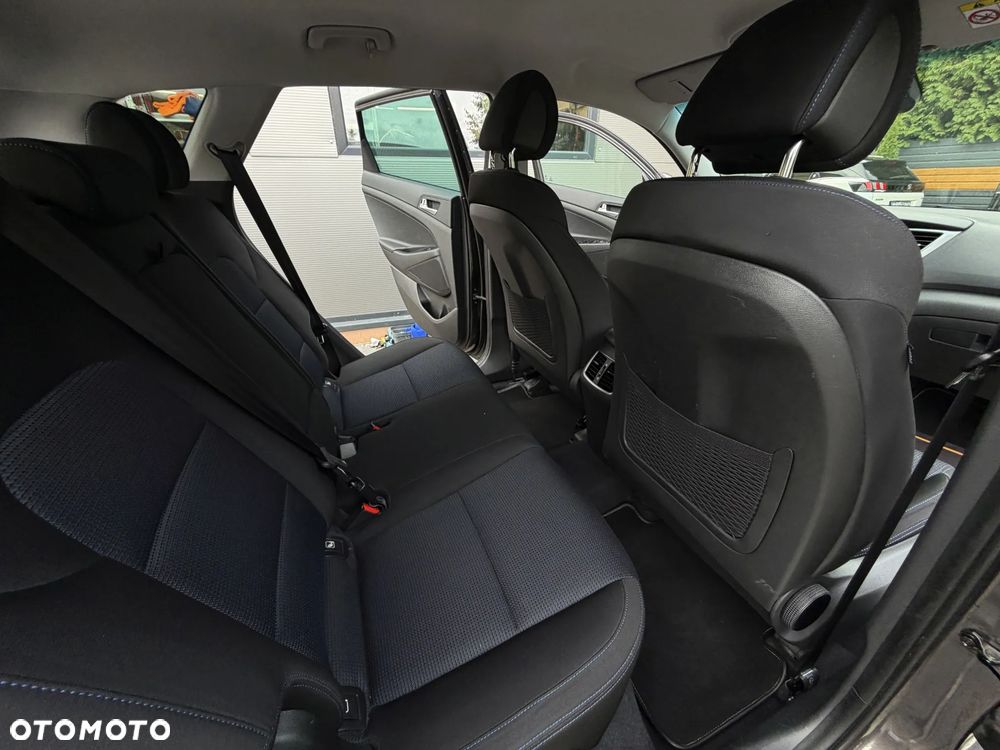 Hyundai Tucson blue 1.7 CRDi 2WD DCT Premium - 17