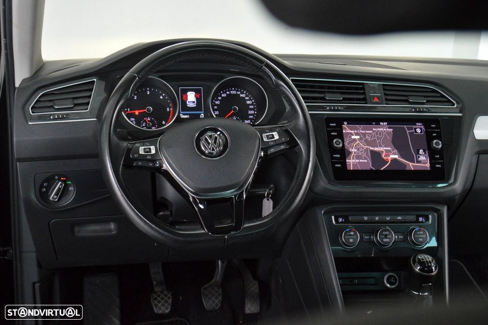 VW Tiguan 1.6 TDI Confortline - 27