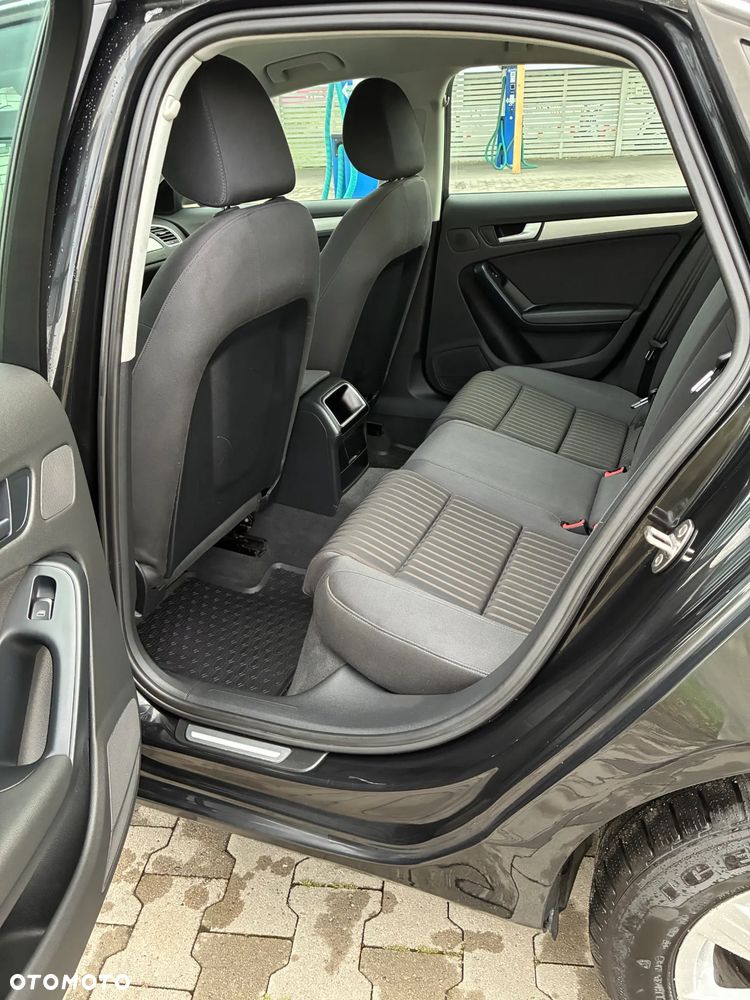 Audi A4 Limousine - 15
