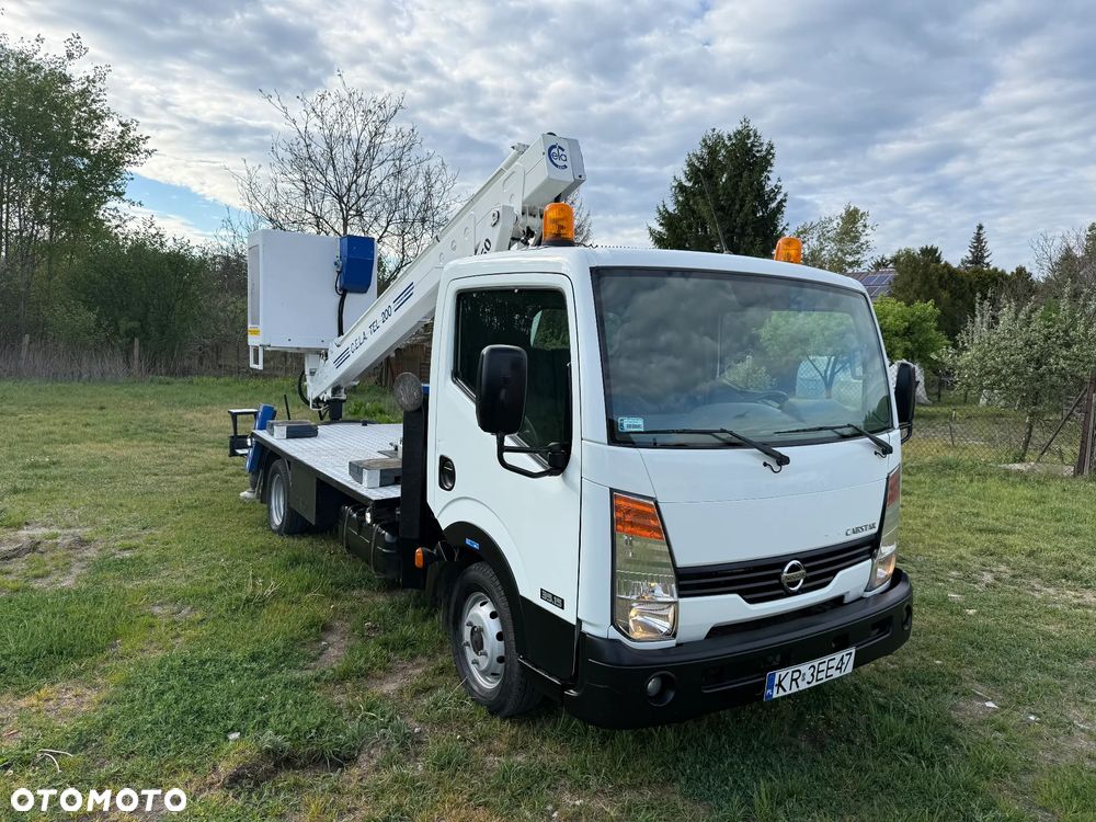Nissan CABSTAR - 2