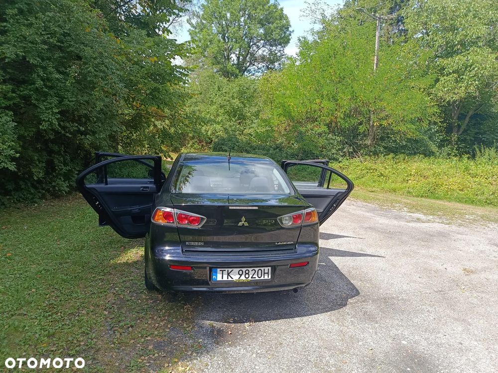 Mitsubishi Lancer - 9