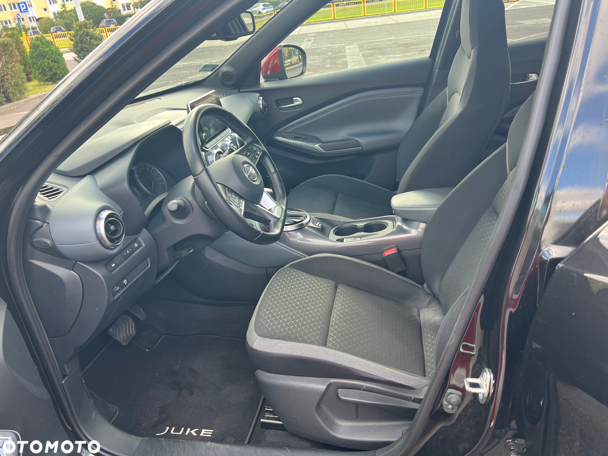 Nissan Juke 1.0 DIG-T N-Connecta DCT - 11