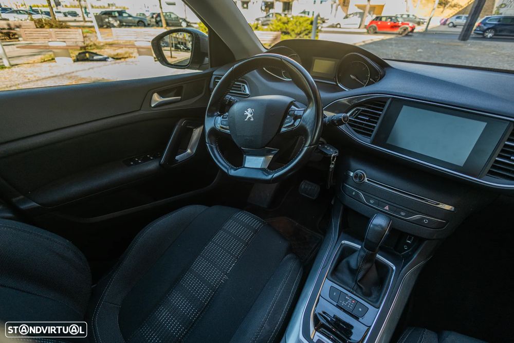 Peugeot 308 1.6 BlueHDi Allure EAT6 - 8