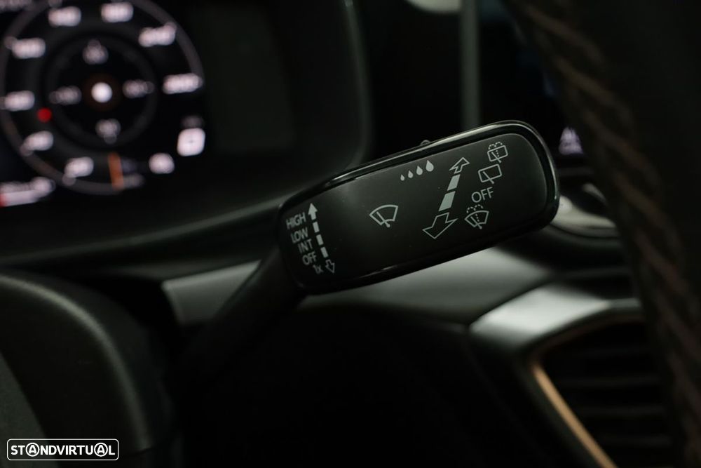Cupra Formentor 1.5 e-Hybrid DSG - 17