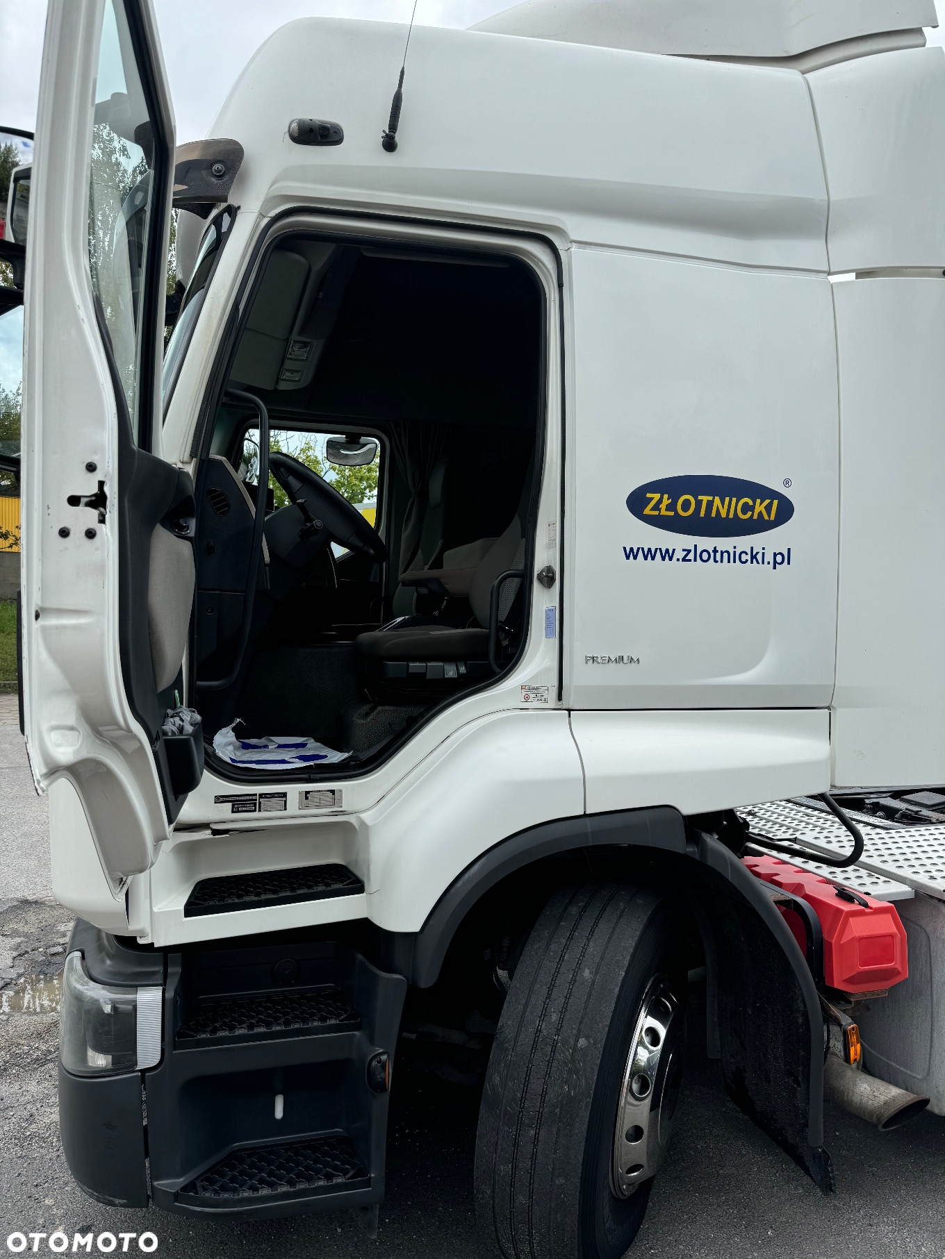 Renault Premium 460 - 11