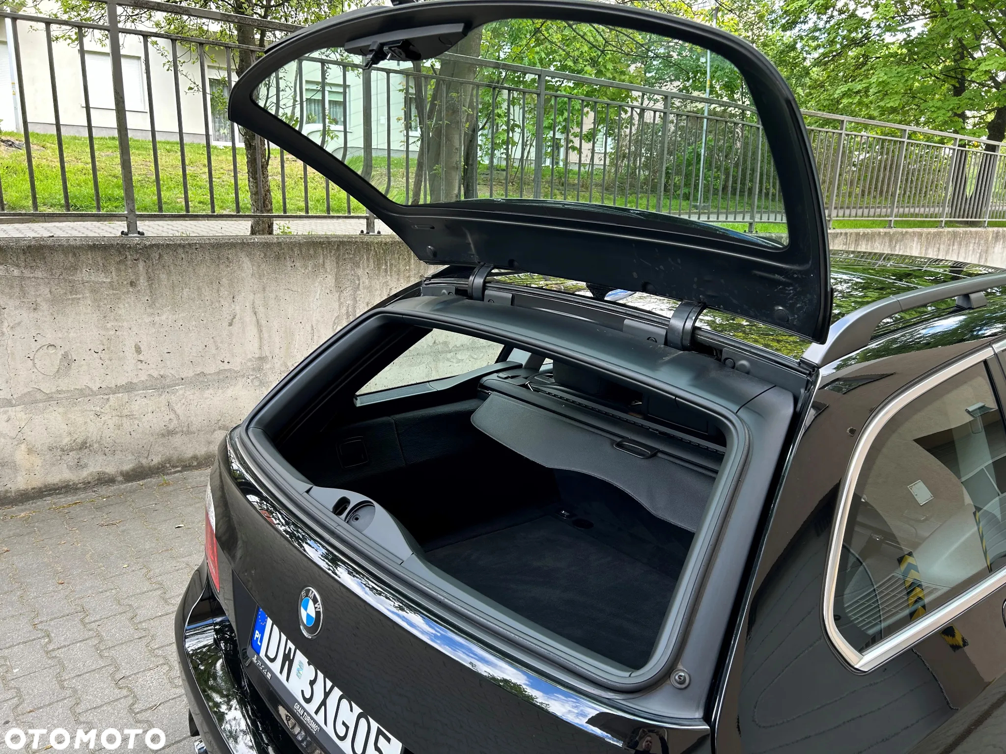 BMW Seria 5 525d Touring - 12