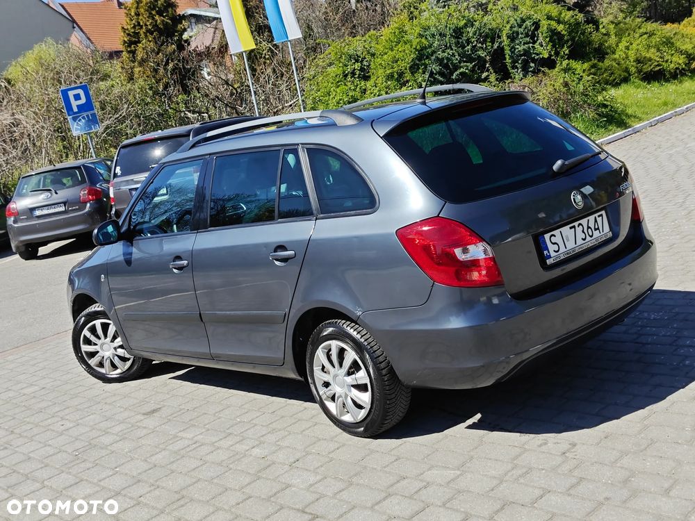 Skoda Fabia 1.4 16V Ambiente - 4