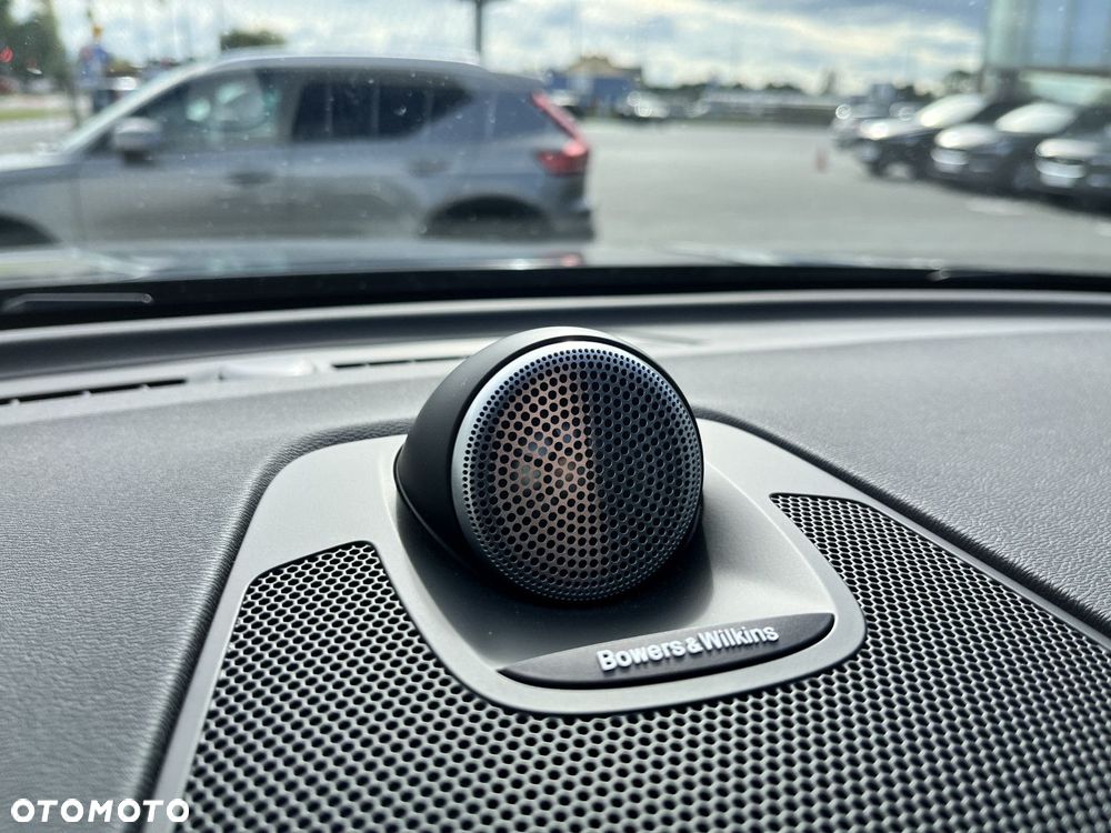 Volvo XC 60 - 22