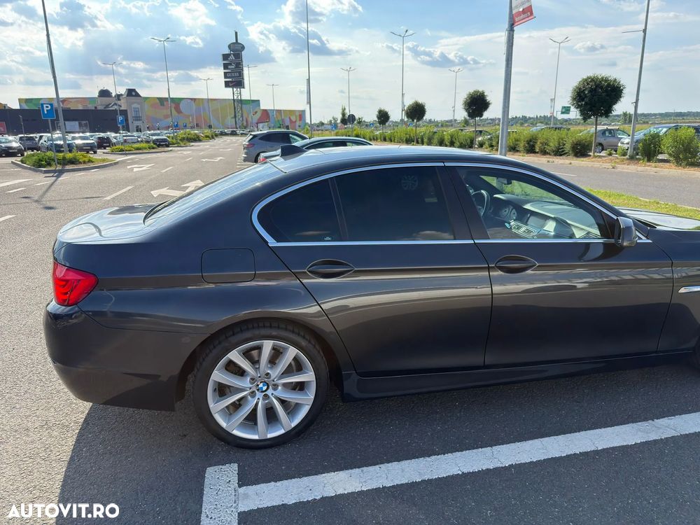 BMW Seria 5 520d Aut. - 9