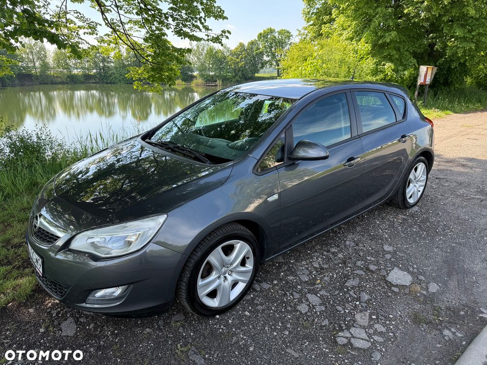 Opel Astra 1.6 Cosmo - 1