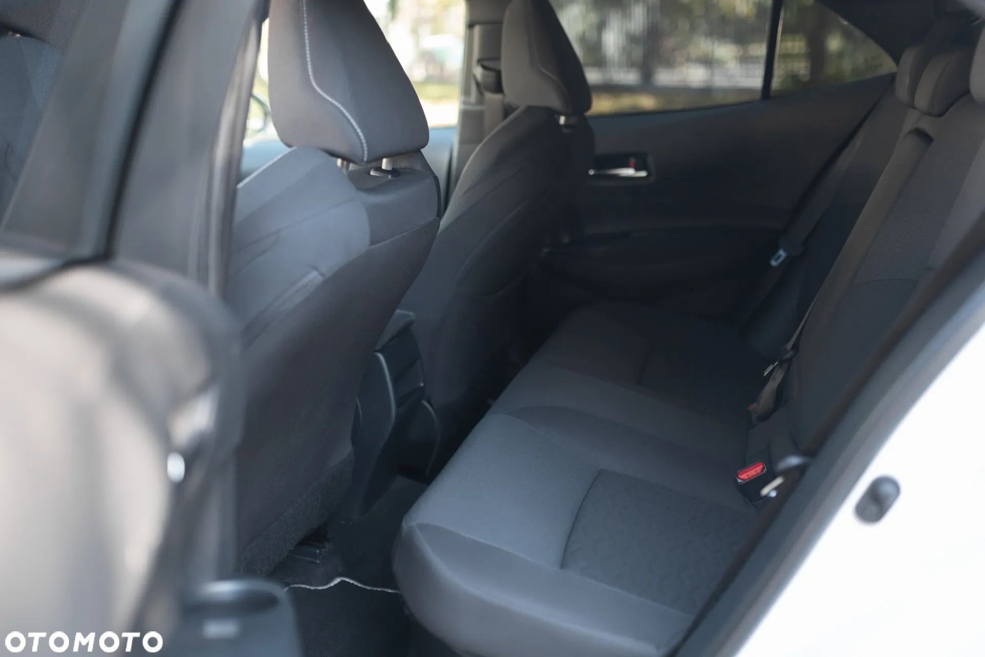 Toyota Corolla 1.8 Hybrid Comfort - 11