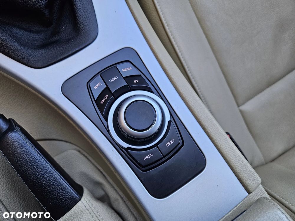 BMW Seria 3 - 34