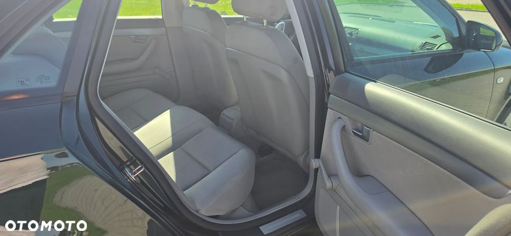 Audi A4 Limousine - 7
